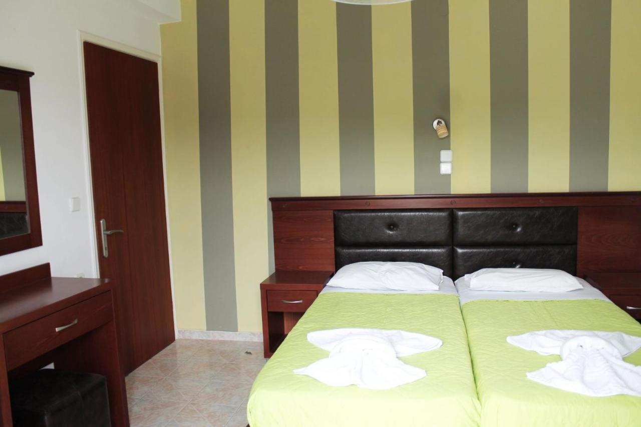 Amoudi Studios Apartments Hotel Kültér fotó