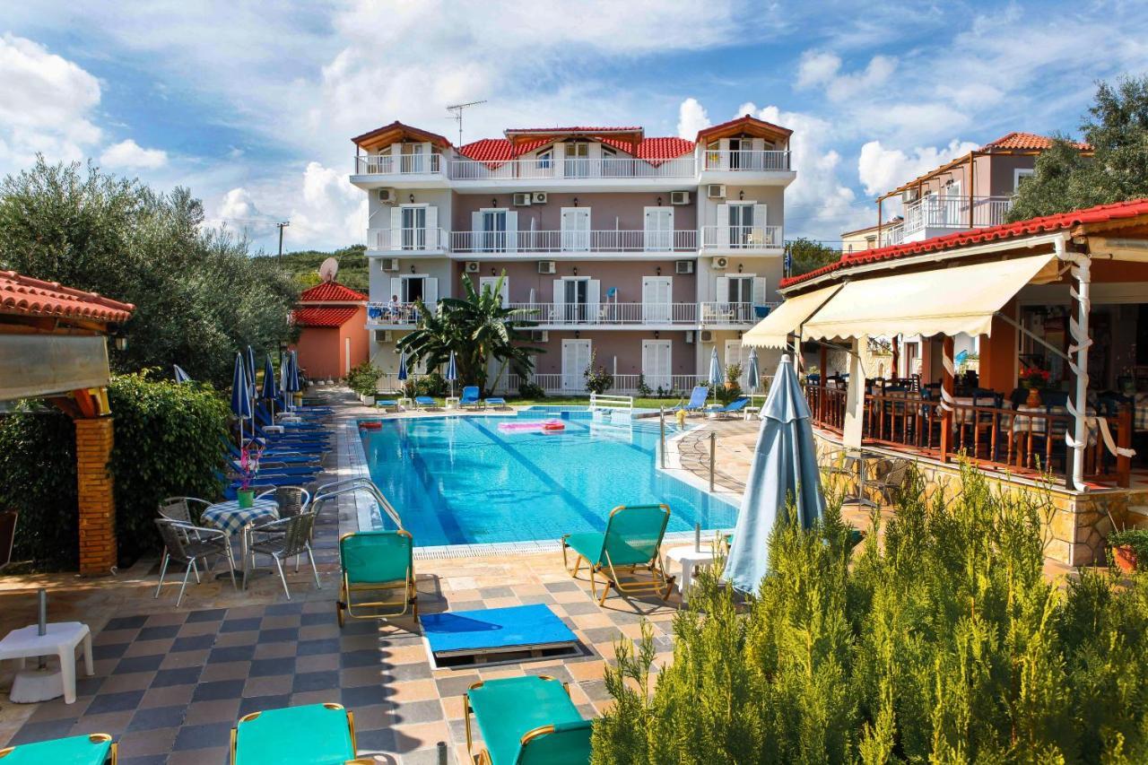 Amoudi Studios Apartments Hotel Kültér fotó