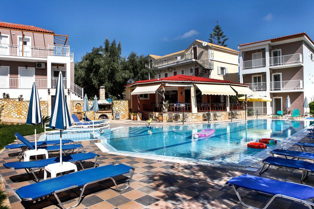 Amoudi Studios Apartments Hotel Kültér fotó